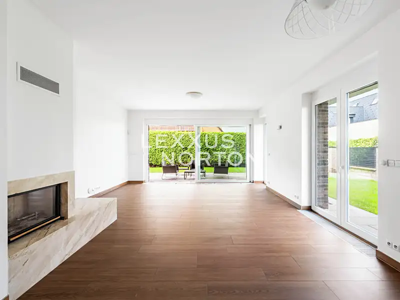 Pronájem rodinného domu 500 m², pozemek 700 m²